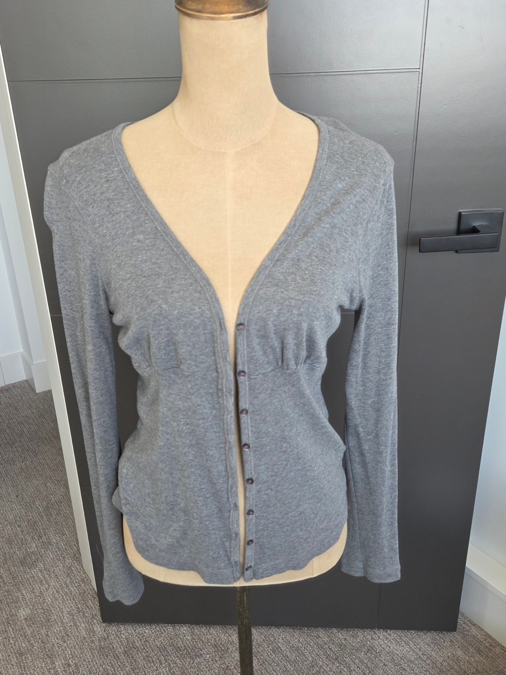 JACOB Soft Gray Fitted Button Down Cardigan 90s Chic Layering Sweater